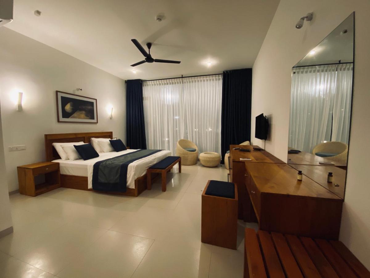The Lighthouse Negombo Hotel Eksteriør billede
